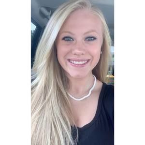 Meet your Posher, Olivia